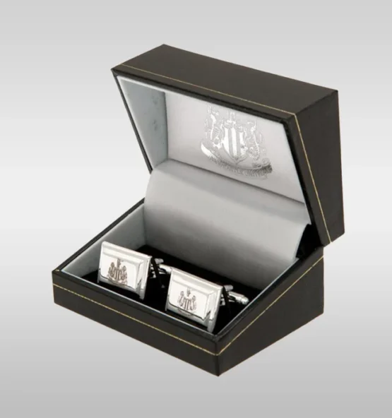 CUFFLINK BOXES2 555x592