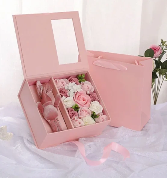 CUSTOM FLORAL BOXES2 555x592