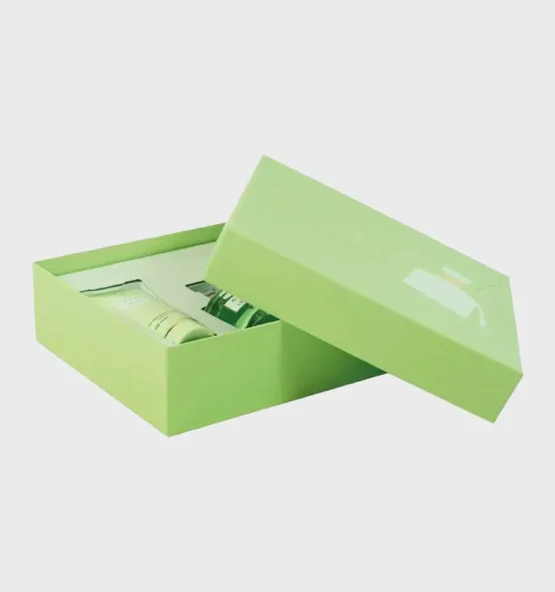 PRESENTATION BOXES4 1 555x592