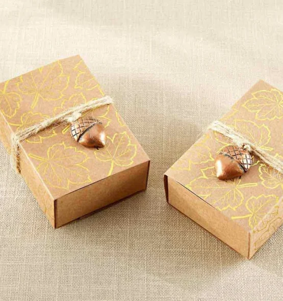 gold foil boxes 2 555x592